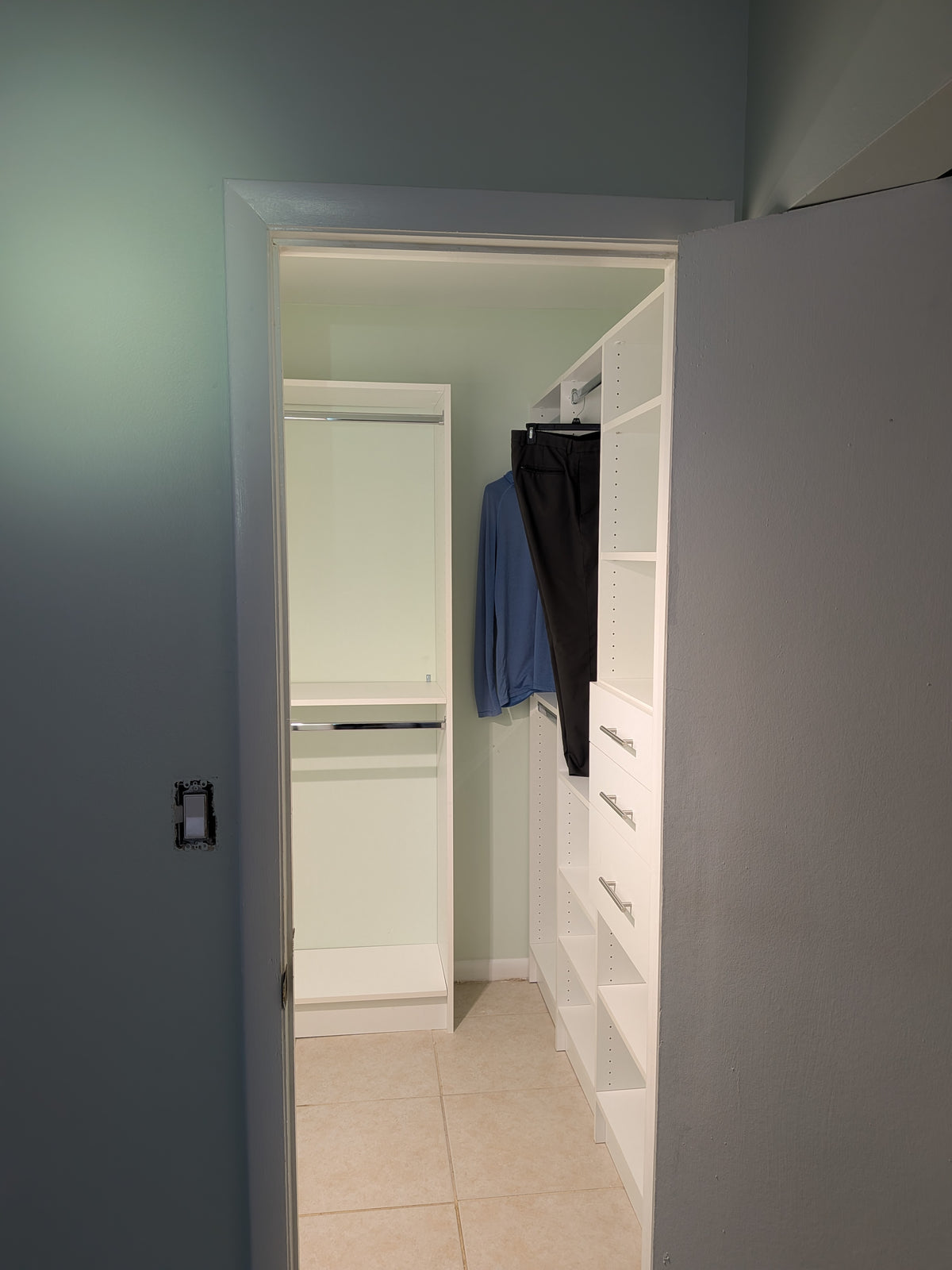 Walk-in closet front