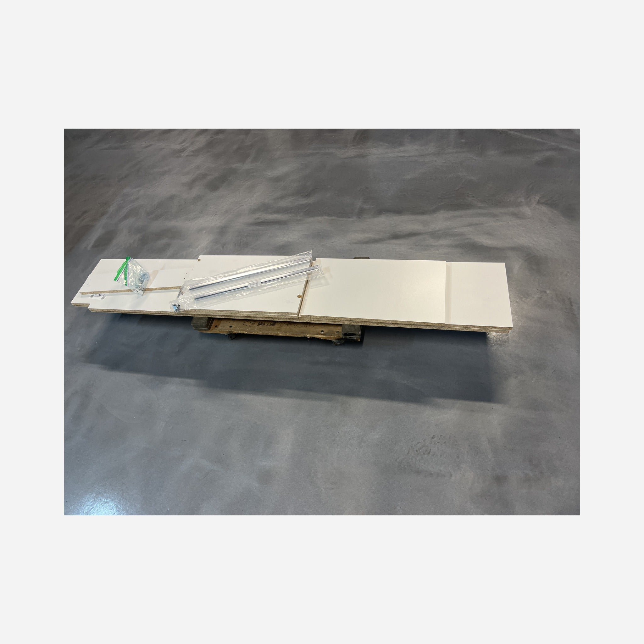 Double Hang Tower – 26"W × 84"H × 14"D