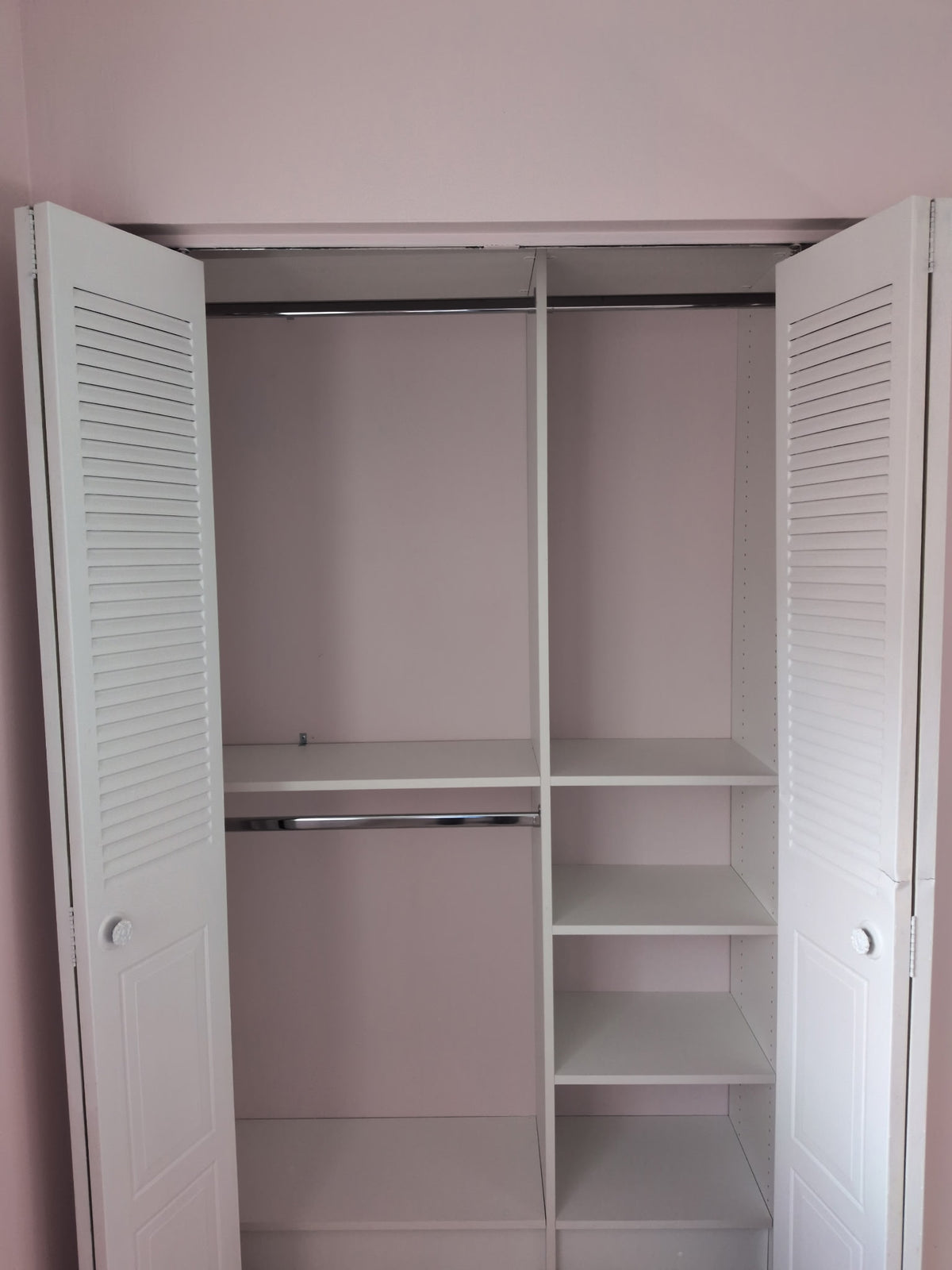 Double Hang and Long Hang Reach-in closet